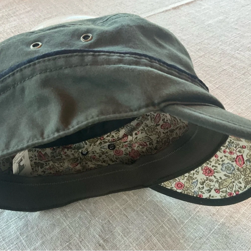 Banana Republic Women’s Militia Style Cap - Picture 3 of 7